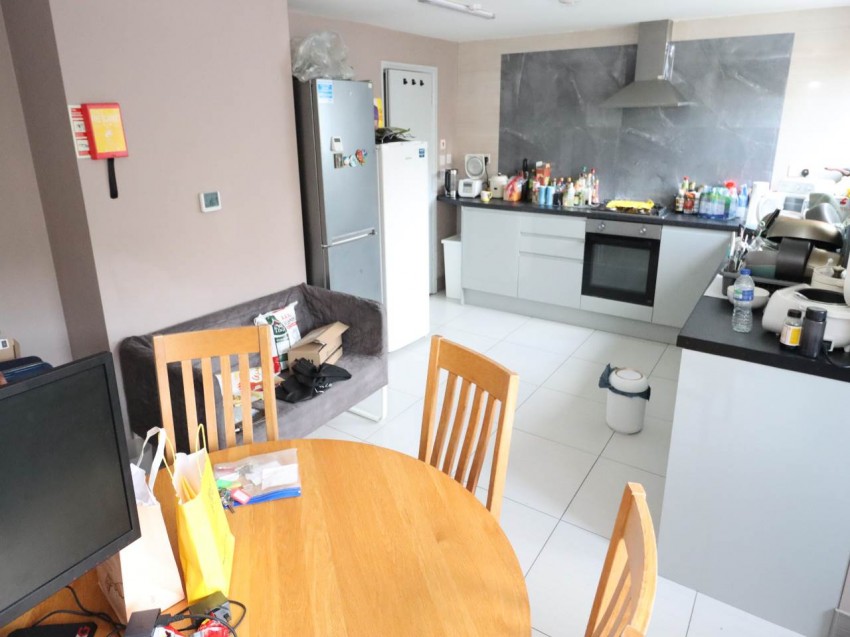 Images for Hatfield EAID:strats BID:0004-c910-f904-4fca