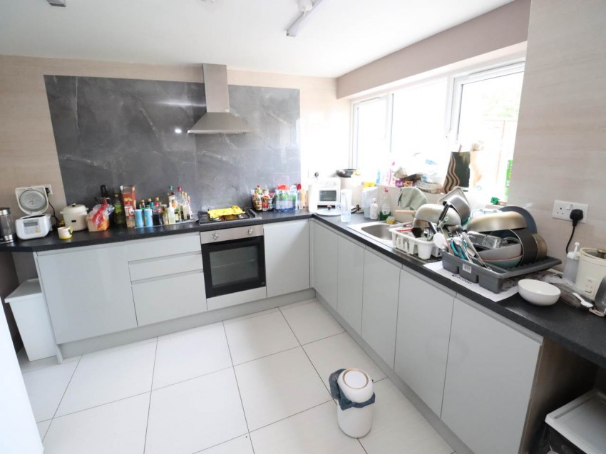 Images for Hatfield EAID:strats BID:0004-c910-f904-4fca