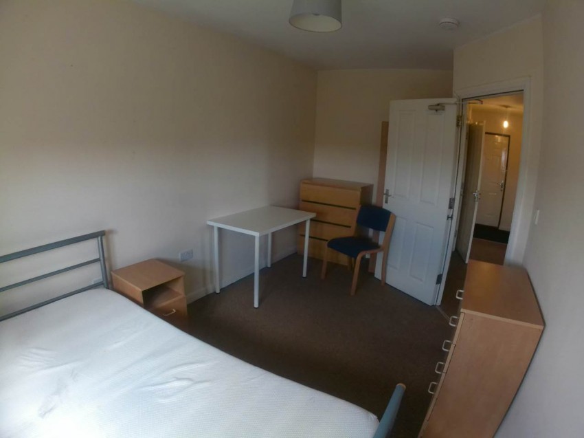 Images for Hatfield, Hertfordshire EAID:strats BID:0004-c910-f904-4fcf