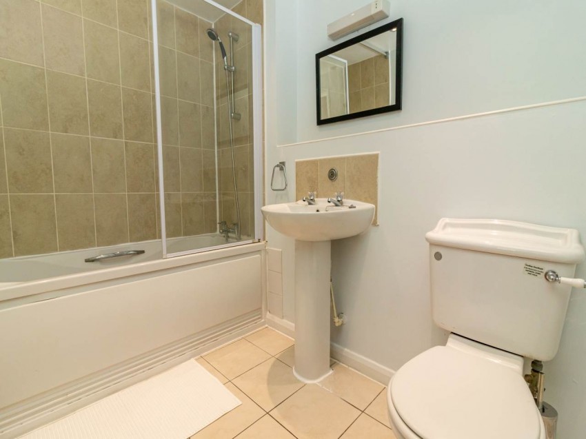 Images for Hatfiled, Hertfordshire EAID:strats BID:0004-c910-f904-4fca