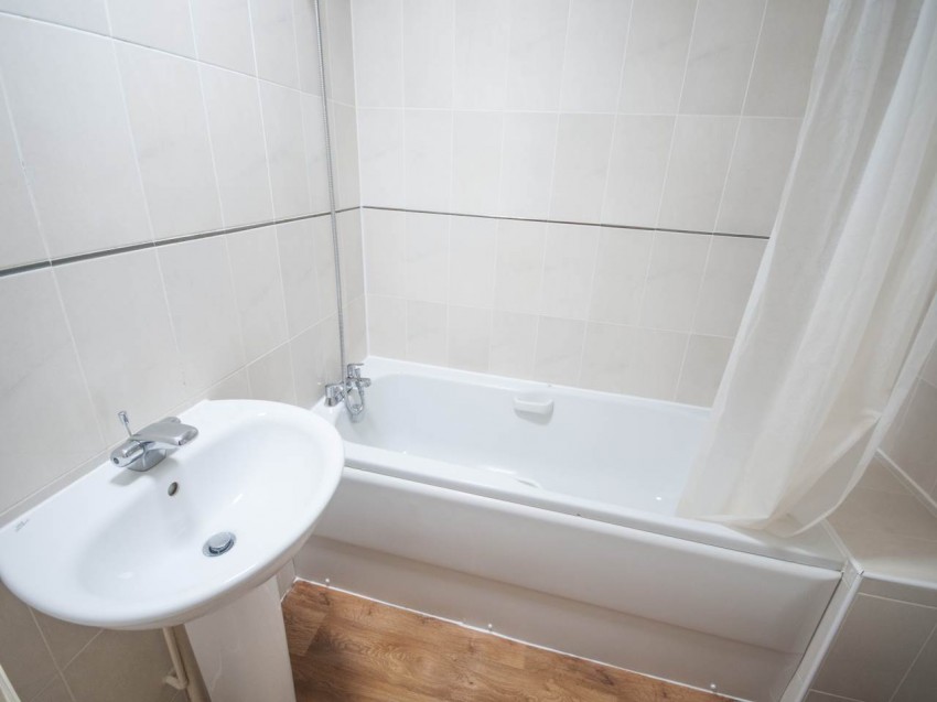 Images for Hatfield, Hertfordshire EAID:strats BID:0004-c910-f904-4fca