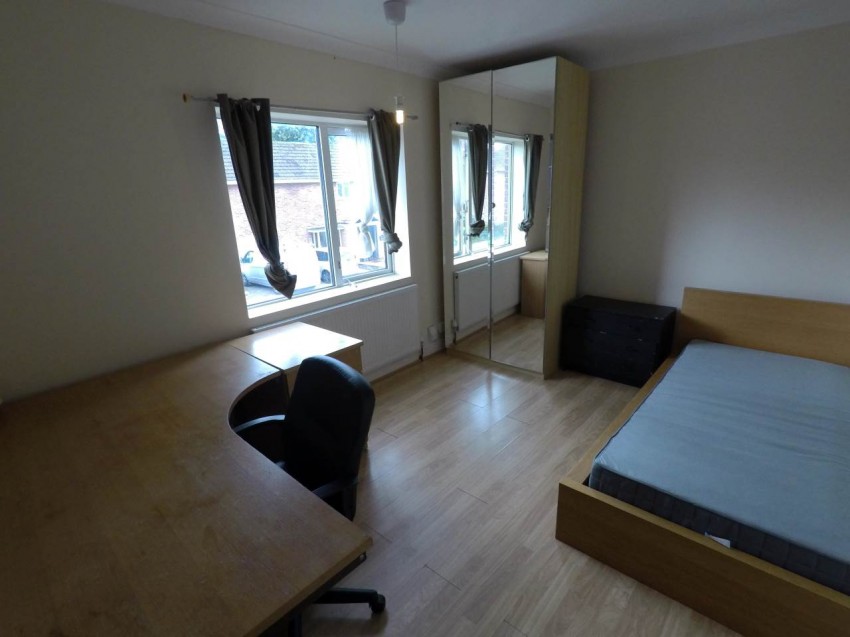 Images for Hatfield, Hertfordshire EAID:strats BID:0004-c910-f904-4fca