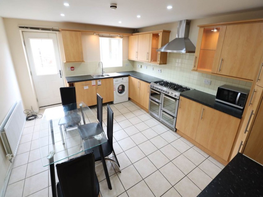 Images for Hatfield, Hertfordshire EAID:strats BID:0004-c910-f904-4fca