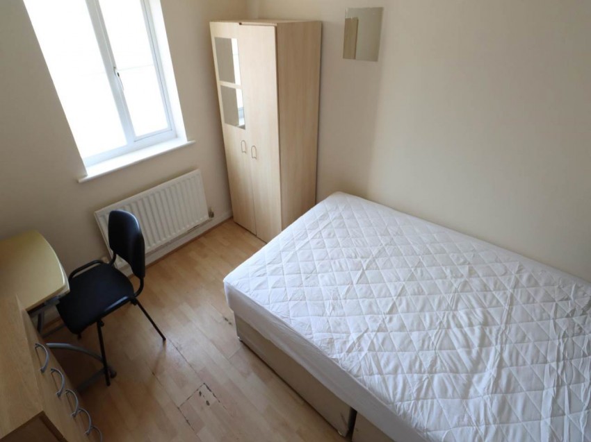 Images for Hatfield, Hertfordshire EAID:strats BID:0004-c910-f904-4fcf