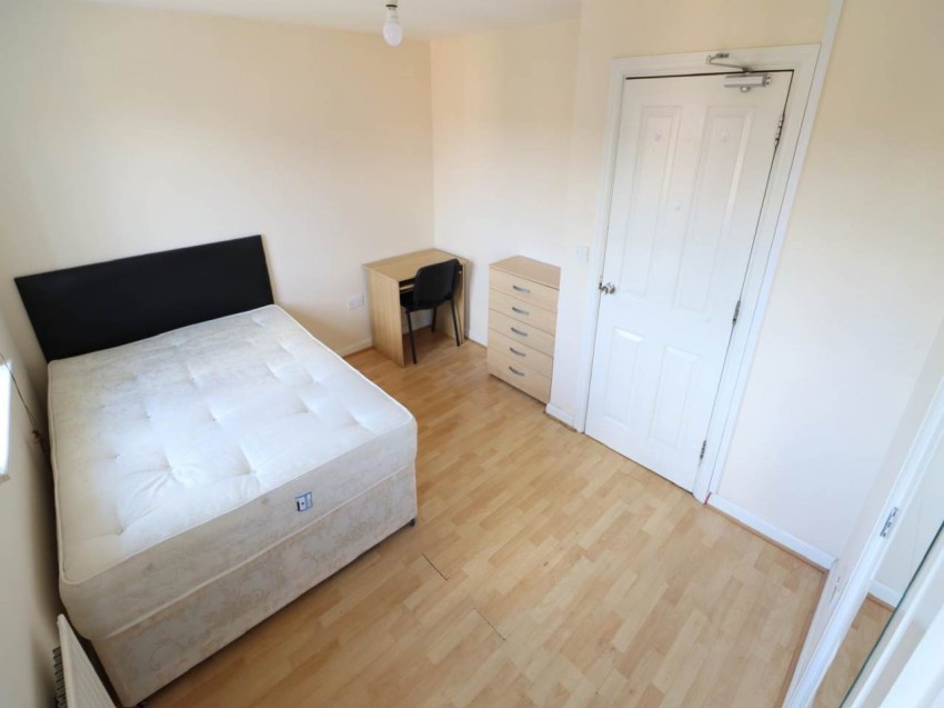 Images for Hatfield, Hertfordshire EAID:strats BID:0004-c910-f904-4fcf