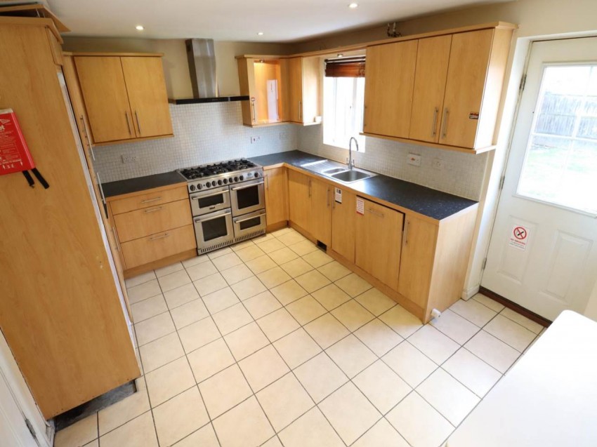 Images for Hatfield, Hertfordshire EAID:strats BID:0004-c910-f904-4fcf