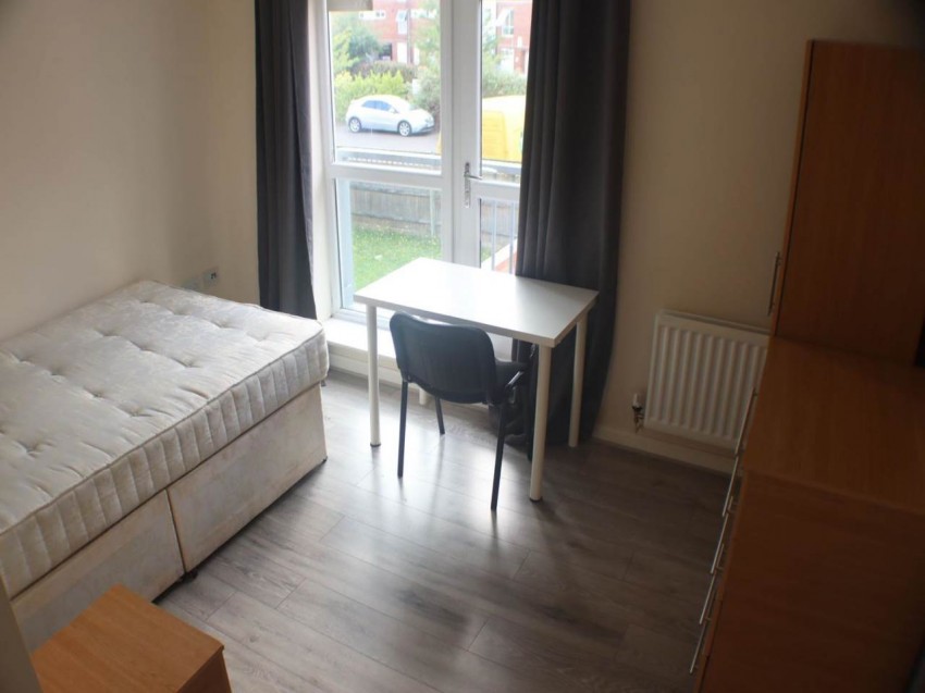 Images for Hatfield, Hertfordshire EAID:strats BID:0004-c910-f904-4fca