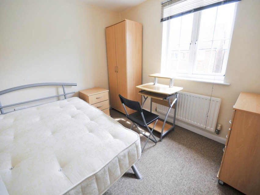 Images for Sailsbury Village, Hatfield, Hertfordshire EAID:strats BID:0004-c910-f904-4fca