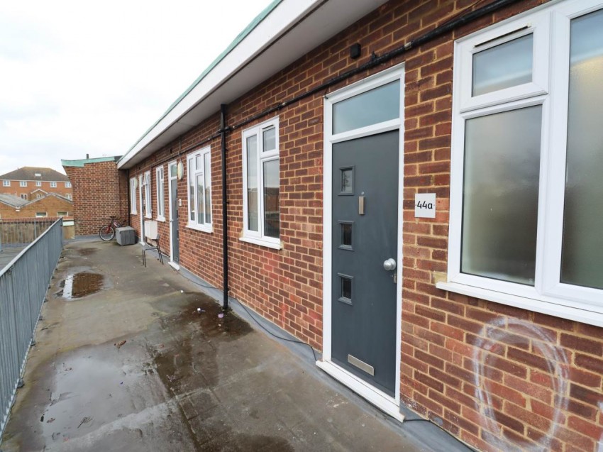 Images for Hatfield, Hertfordshire EAID:strats BID:0004-c910-f904-4fcf