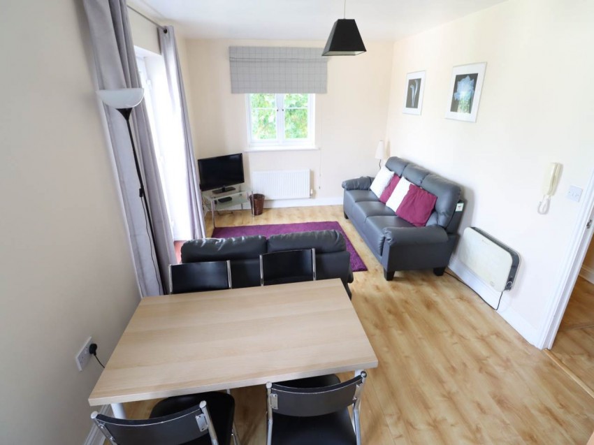 Images for Hatfield, Hertfordshire EAID:strats BID:0004-c910-f904-4fca