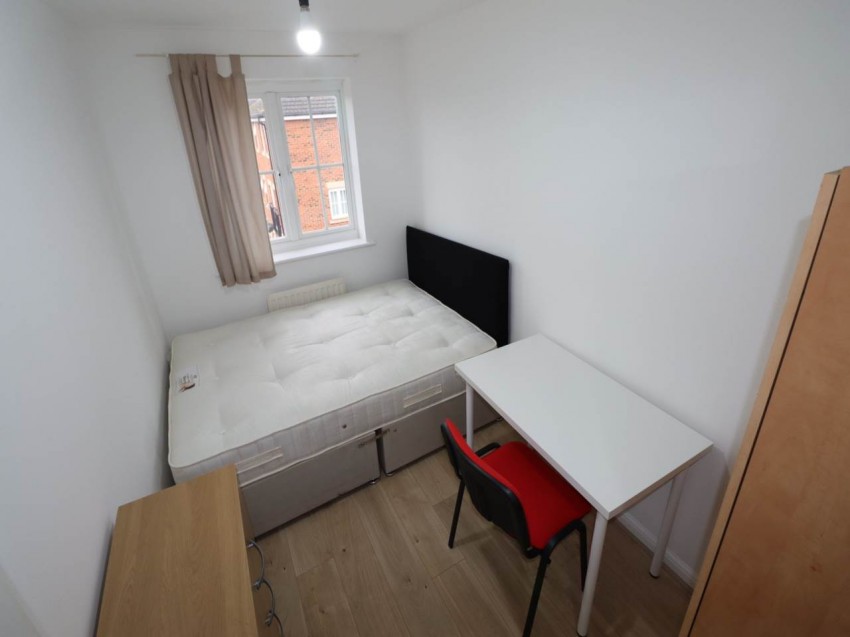 Images for Hatfield, Hertfordshire EAID:strats BID:0004-c910-f904-4fca