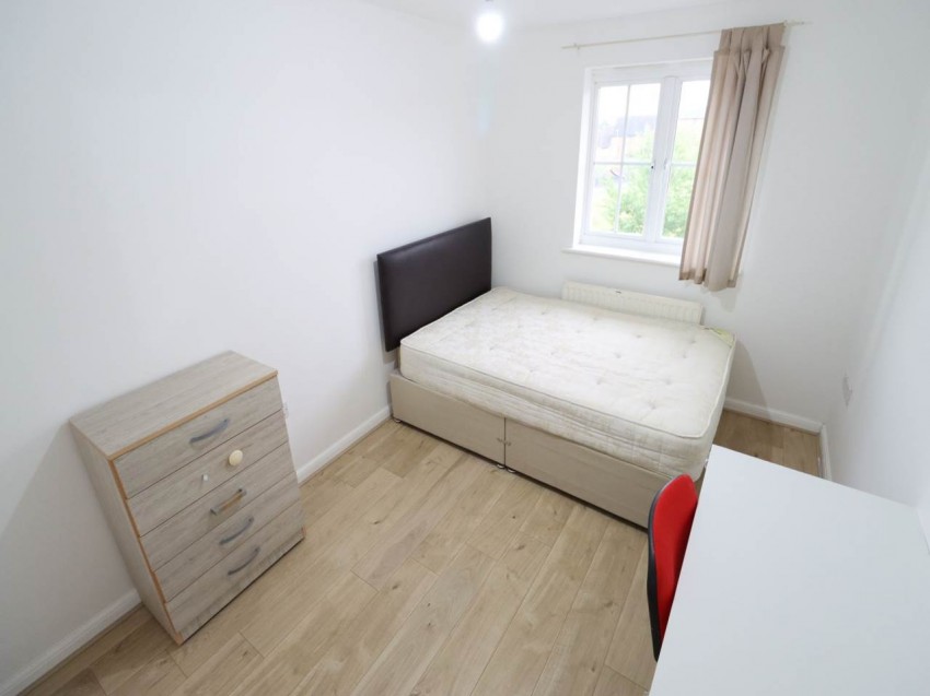 Images for Hatfield, Hertfordshire EAID:strats BID:0004-c910-f904-4fca