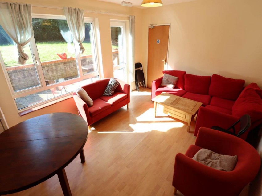 Images for Hatfield, Hertfordshire EAID:strats BID:0004-c910-f904-4fca