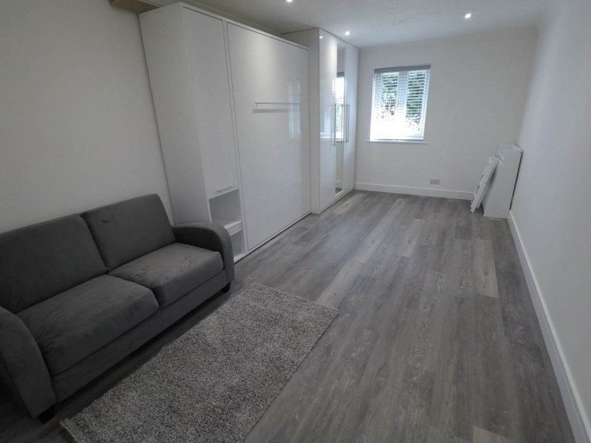Images for Hatfield, Hertfordshire EAID:strats BID:0004-c910-f904-4fca