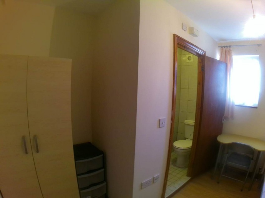 Images for Hatfield, Herts EAID:strats BID:0004-c910-f904-4fca
