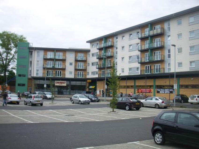 Images for Hatfield, Hertfordshre EAID:strats BID:0004-c910-f904-4fca