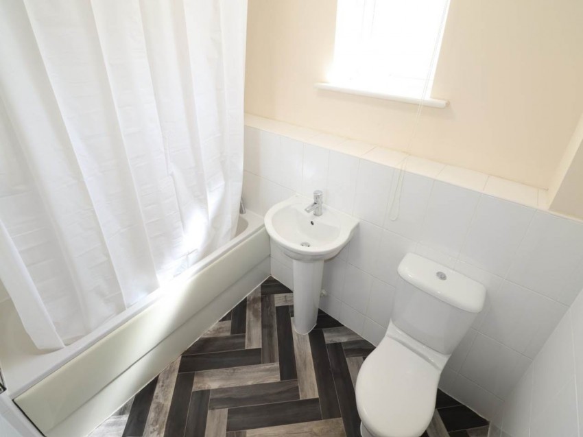 Images for Hatfield, Hertfordshire EAID:strats BID:0004-c910-f904-4fca