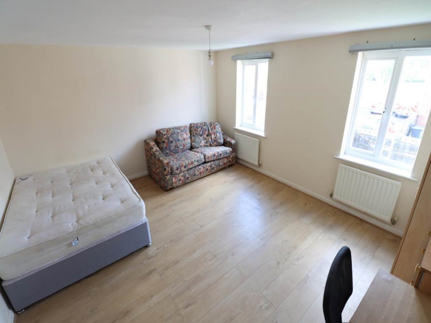 Images for Hatfield, Hertfordshire EAID:strats BID:0004-c910-f904-4fcf