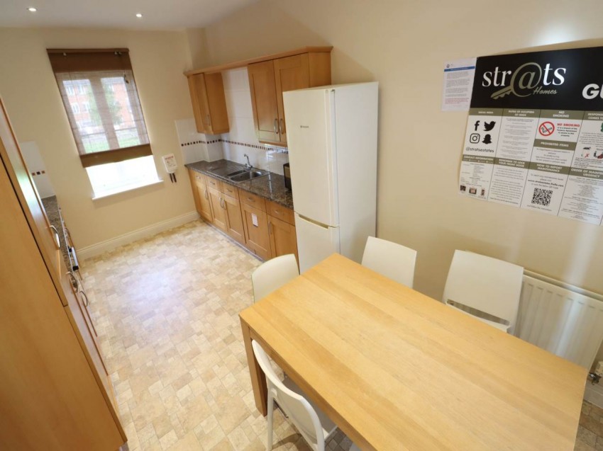 Images for Hatfield, Hertfordshire EAID:strats BID:0004-c910-f904-4fcf