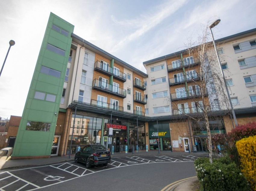 Images for Hatfield EAID:strats BID:0004-c910-f904-4fca