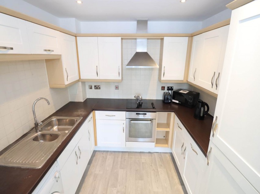 Images for Hatfield EAID:strats BID:0004-c910-f904-4fca