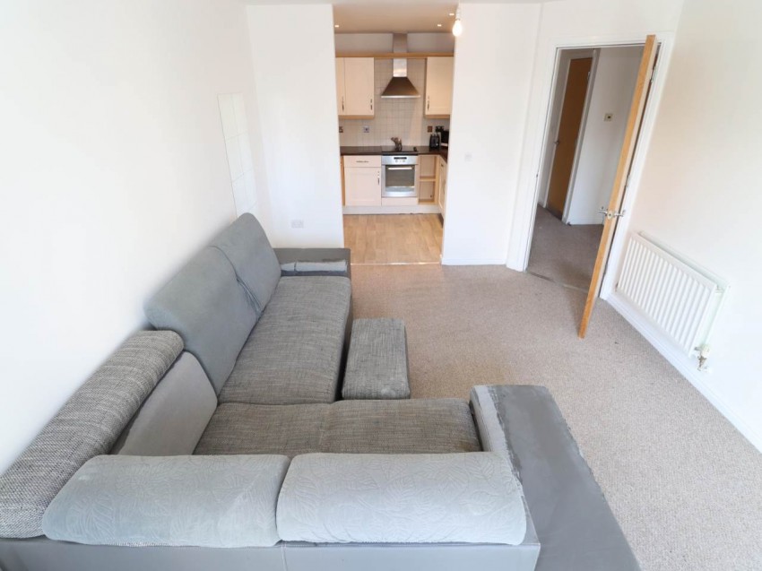 Images for Hatfield EAID:strats BID:0004-c910-f904-4fca