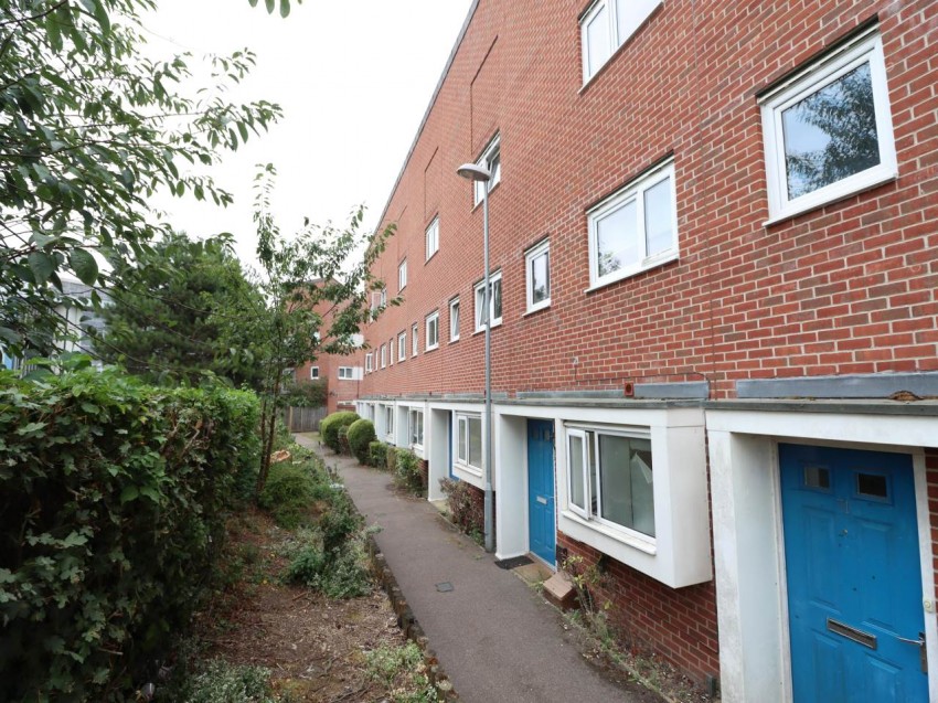 Images for Hatfield, Hertfordshire EAID:strats BID:0004-c910-f904-4fca