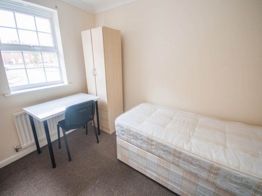 Images for Hatfield, Hertfordshire EAID:strats BID:0004-c910-f904-4fca