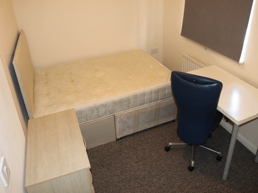 Images for Hatfield, Herts EAID:strats BID:0004-c910-f904-4fca