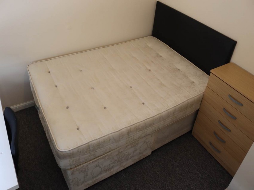 Images for Hatfield, Herts EAID:strats BID:0004-c910-f904-4fca