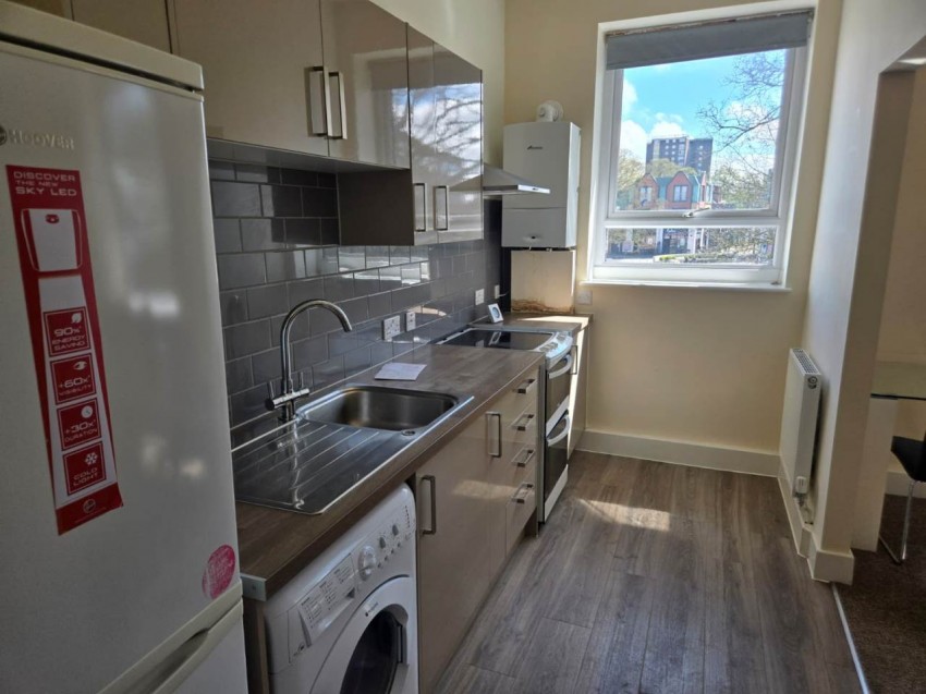 Images for Hatfield, Hertfiordshire EAID:strats BID:0004-c910-f904-4fcf