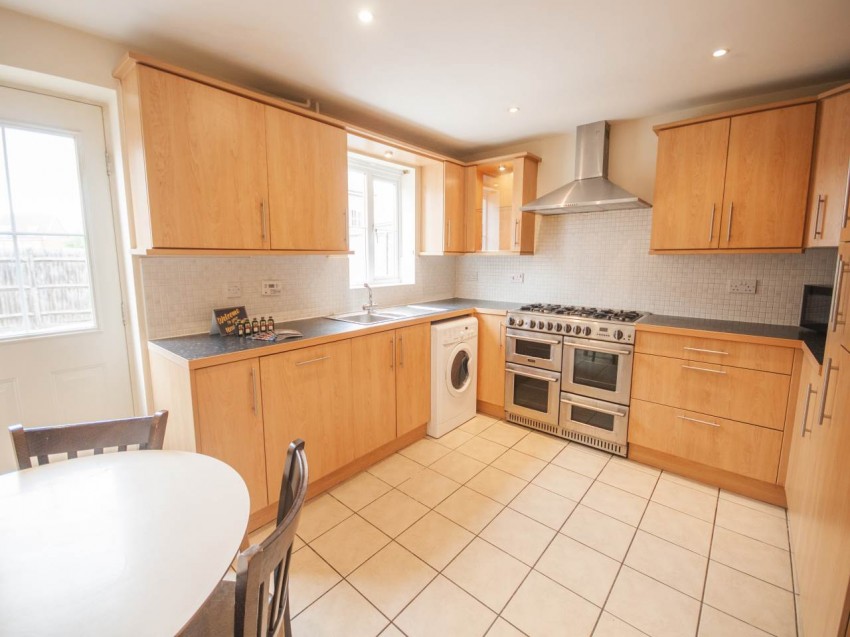 Images for Hatfield, Hertfordshire EAID:strats BID:0004-c910-f904-4fca