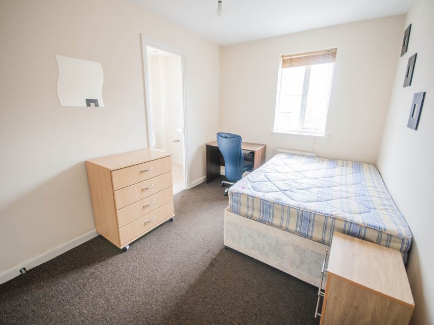 Images for Hatfield, Hertfordshire EAID:strats BID:0004-c910-f904-4fca