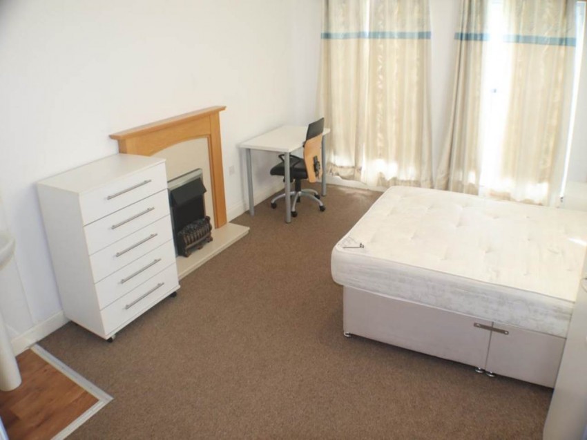 Images for Cunningham Avenue, Hatfield, Hertfordshire EAID:strats BID:0004-c910-f904-4fcf
