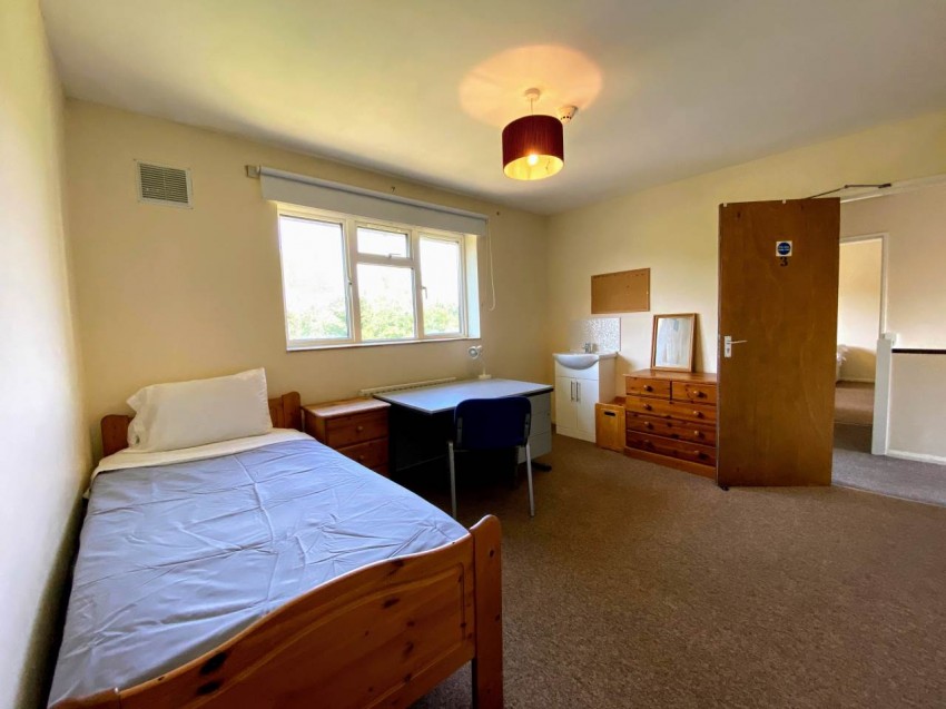 Images for Hatfield, Hertfordshire EAID:strats BID:0004-c910-f904-4fca