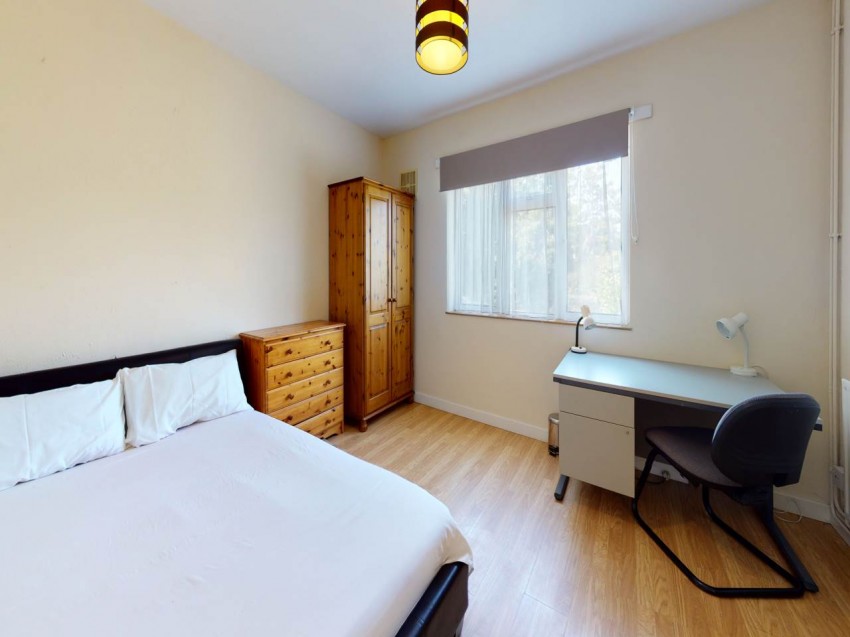 Images for Hatfield, Hertfordshire EAID:strats BID:0004-c910-f904-4fca