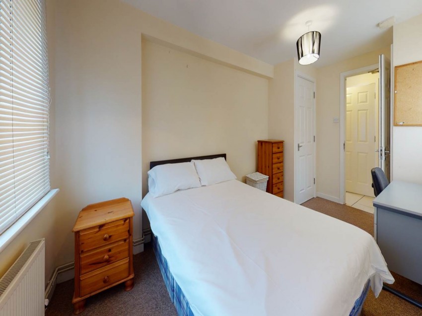 Images for Hatfield, Hertfordshire EAID:strats BID:0004-c910-f904-4fca