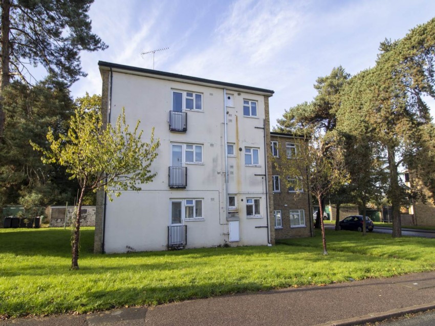 Images for Hatfield, Hertfordshire EAID:strats BID:0004-c910-f904-4fca
