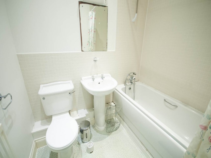 Images for Hatfield, Hertfordshire EAID:strats BID:0004-c910-f904-4fca