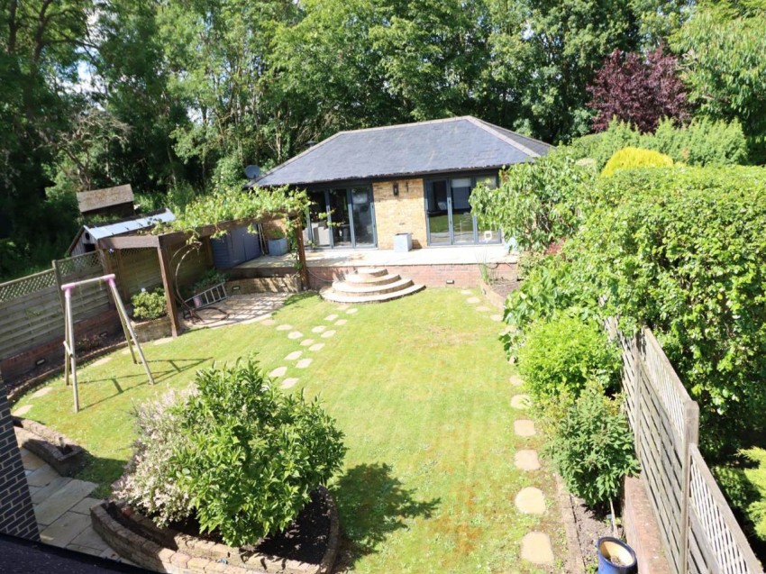 Images for Enfield EAID:strats BID:0004-c910-f904-4fca