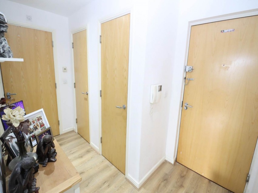 Images for Hatfield, Hertfordshire EAID:strats BID:0004-c910-f904-4fca