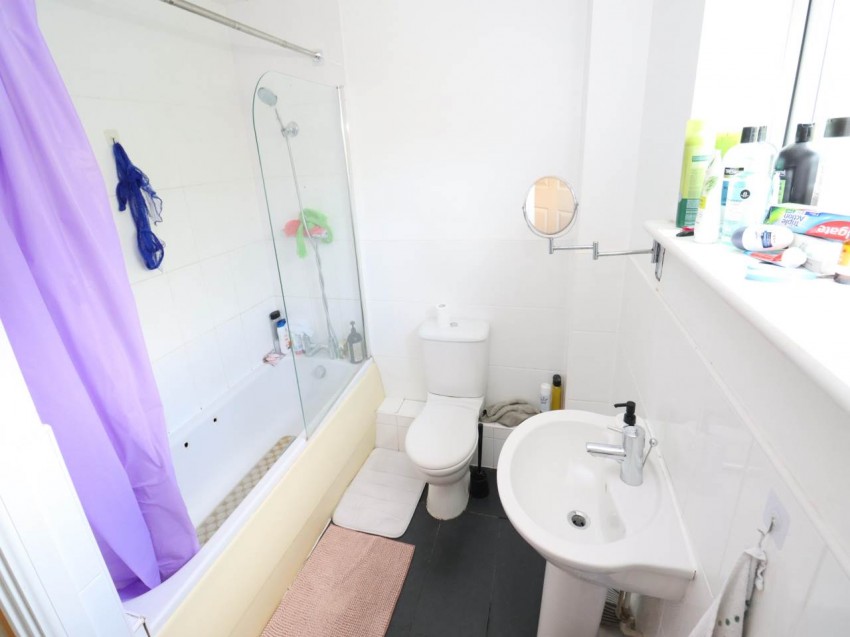 Images for Hatfield, Hertfordshire EAID:strats BID:0004-c910-f904-4fca