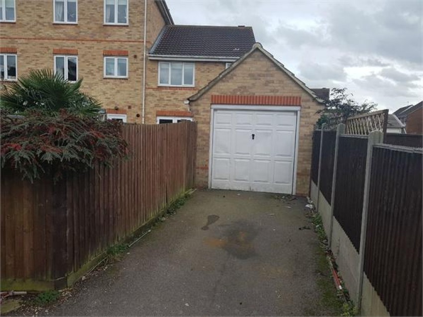 Images for Ivy Walk, Hatfield, Herts EAID:823 BID:1386